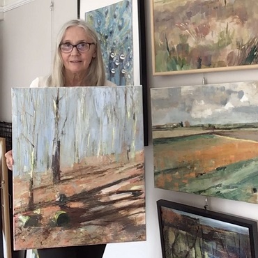 Artist profile of featured artist Sandra Haney on UK Artists